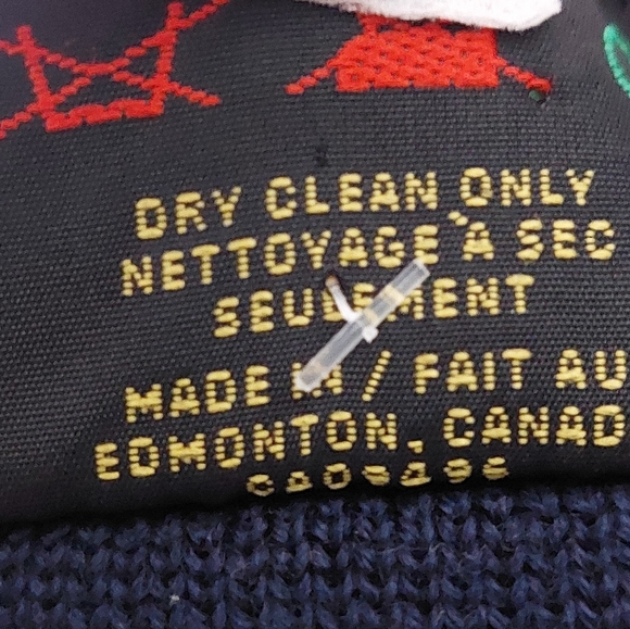 Vintage virgin wool sweater - Canadian made - Picture 5 of 5